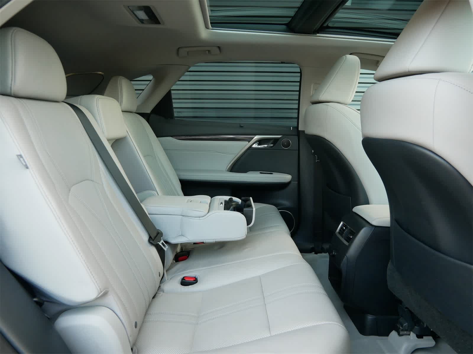 Thumbnail: 2016 Lexus RX - 27