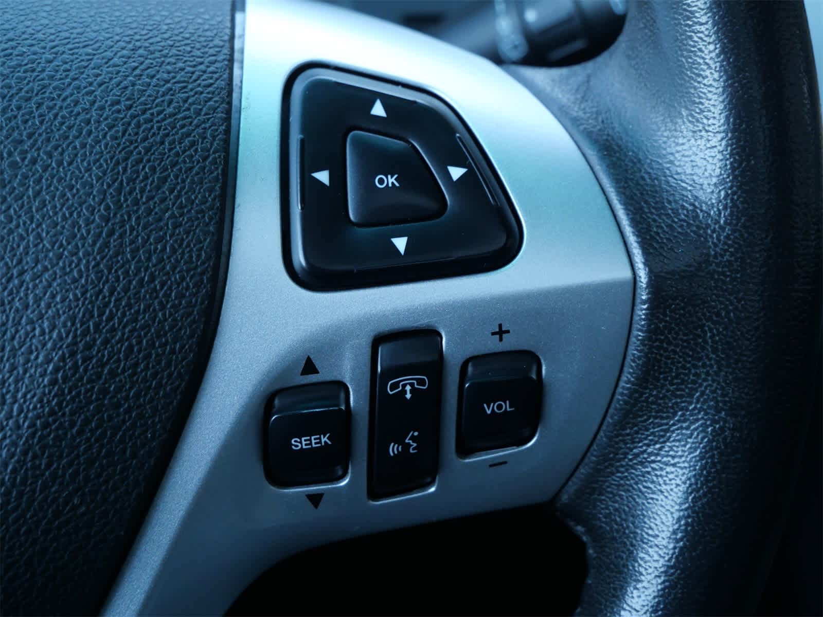 Thumbnail: 2015 Ford Explorer - 22