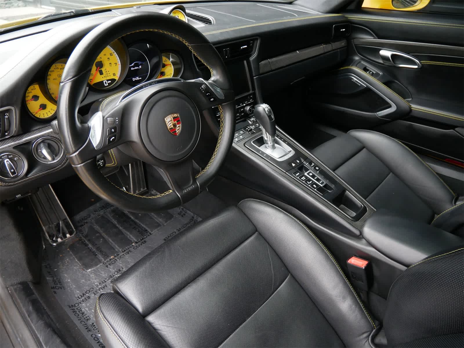 2015 Porsche 911 Turbo S 12