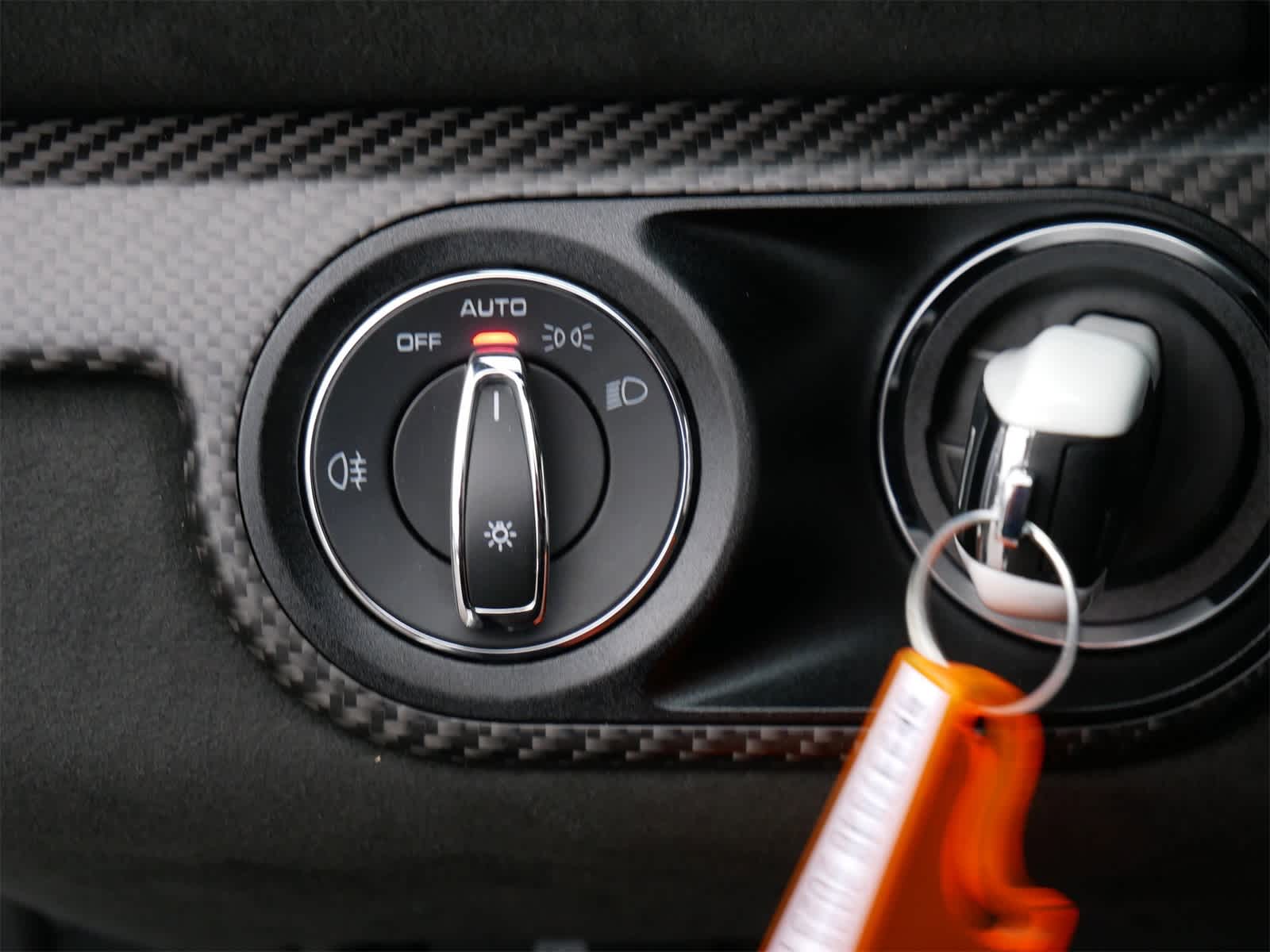 Thumbnail: 2025 Porsche  - 9