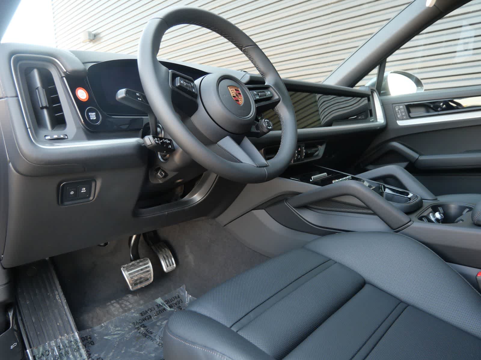 Thumbnail: 2026 Porsche Cayenne - 4