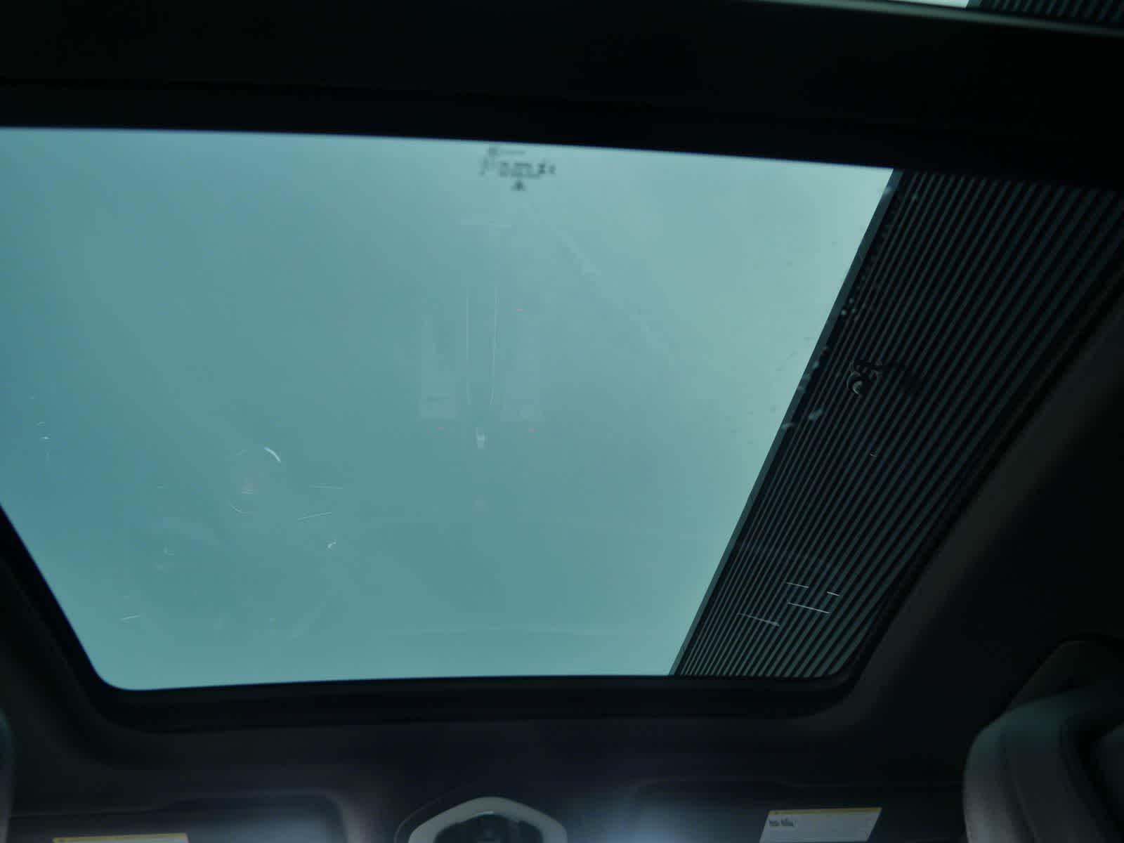 Thumbnail: 2026 Porsche Macan - 14