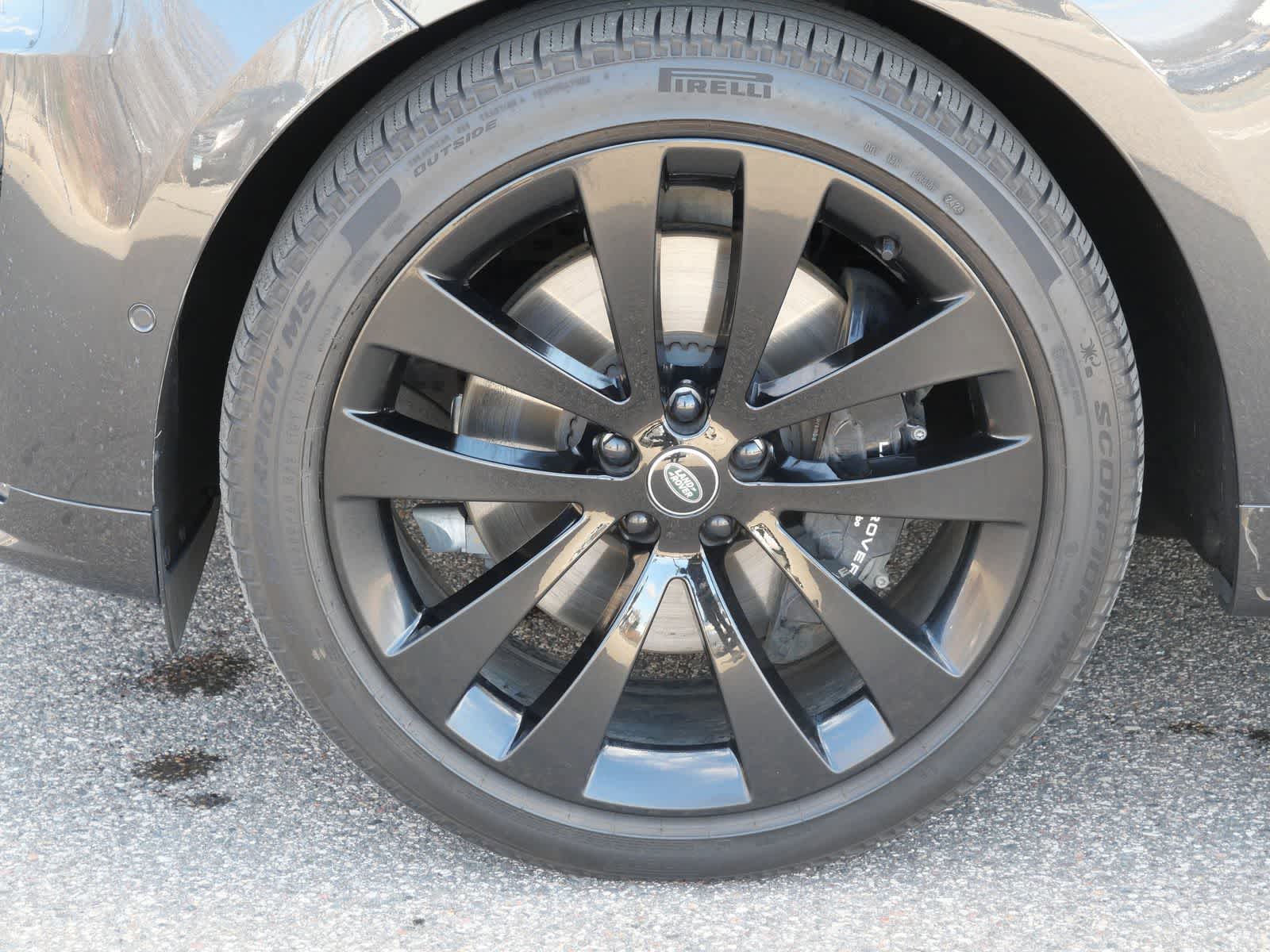 Thumbnail: 2025 Land Rover Range Rover Sport - 7