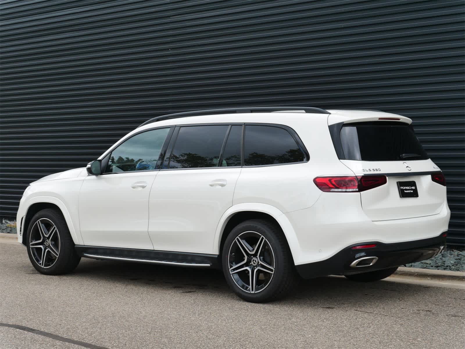 Thumbnail: 2023 Mercedes-Benz GLS - 3
