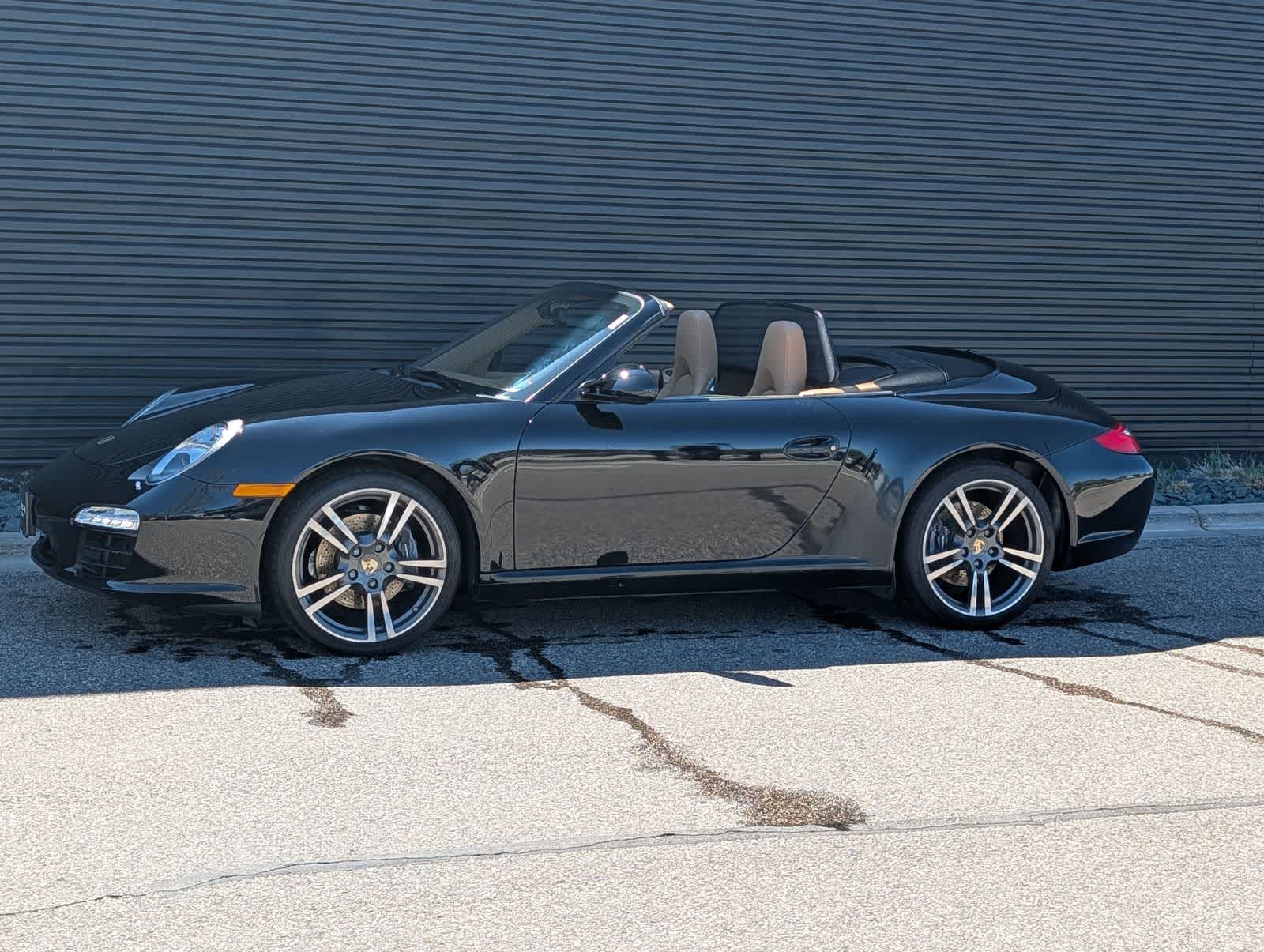 Thumbnail: 2011 Porsche 911 - 18