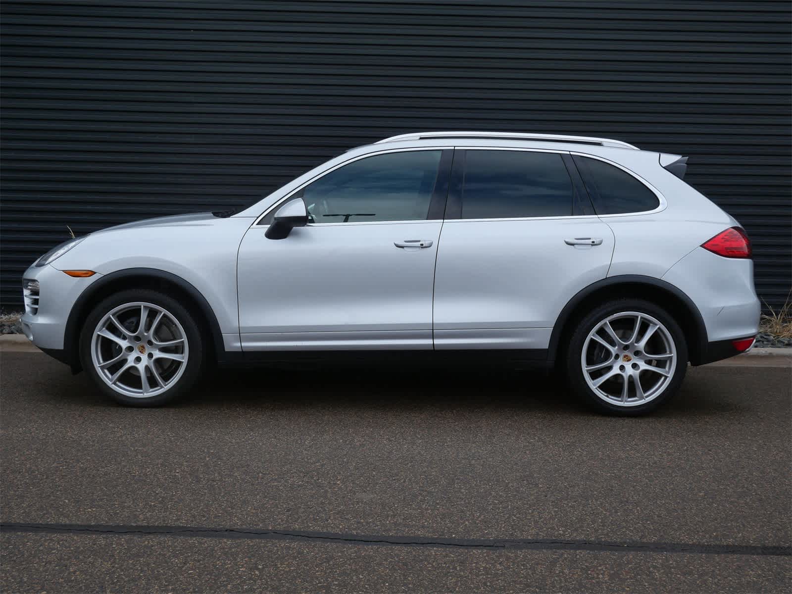Thumbnail: 2014 Porsche Cayenne - 2