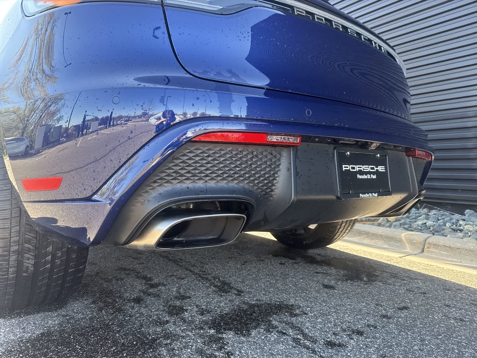 Thumbnail: 2022 Porsche Macan - 41