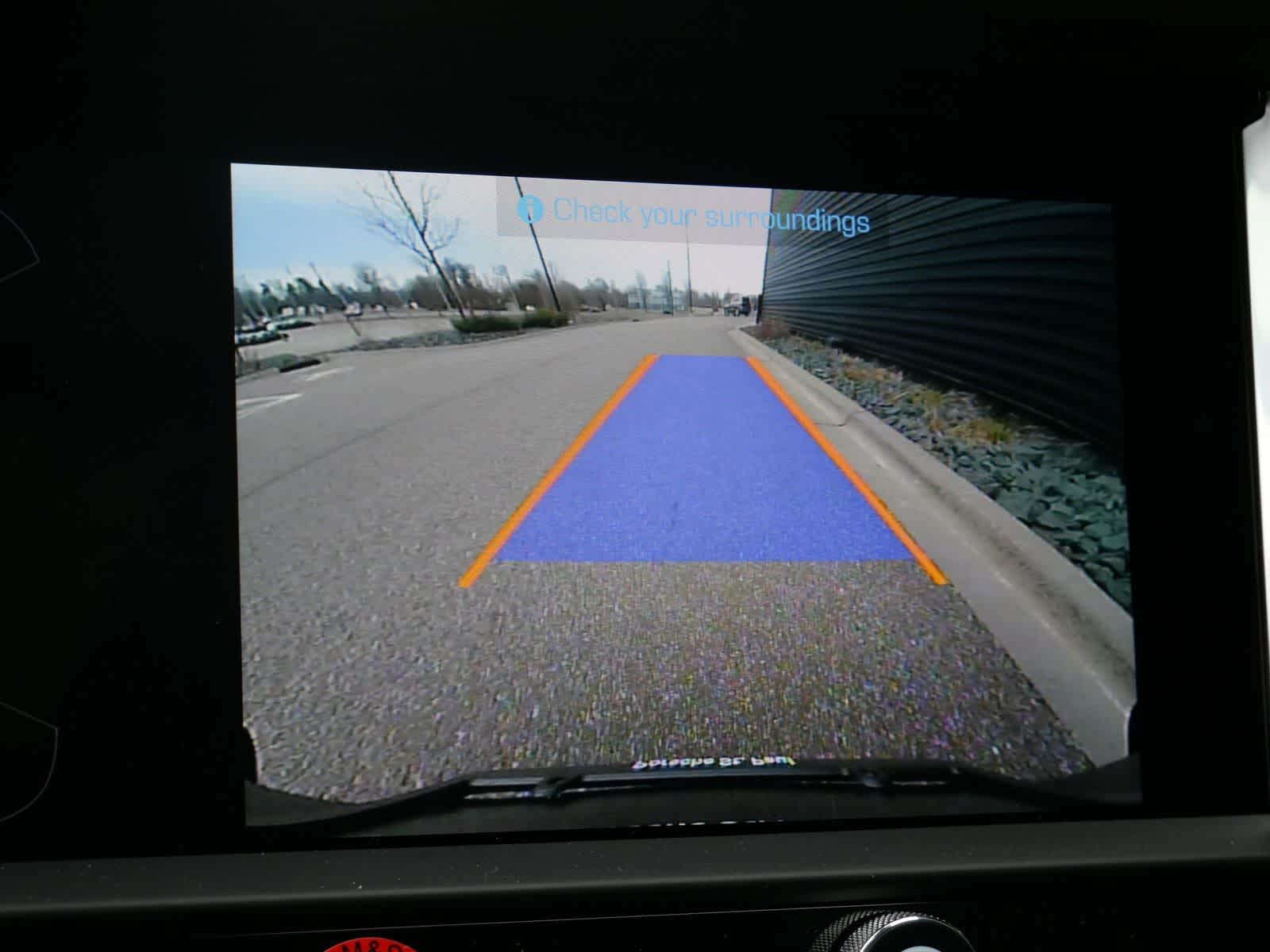 Thumbnail: 2025 Porsche Macan - 26