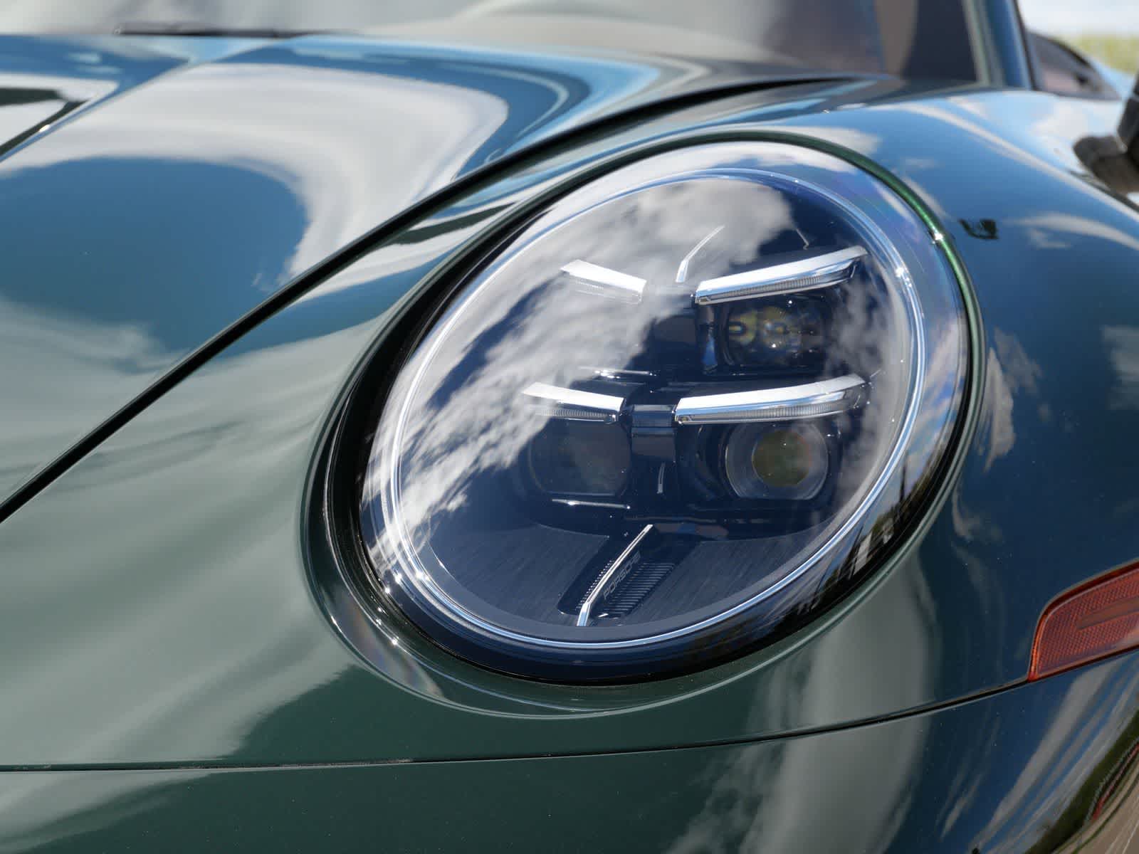 Thumbnail: 2026 Porsche 911 - 6