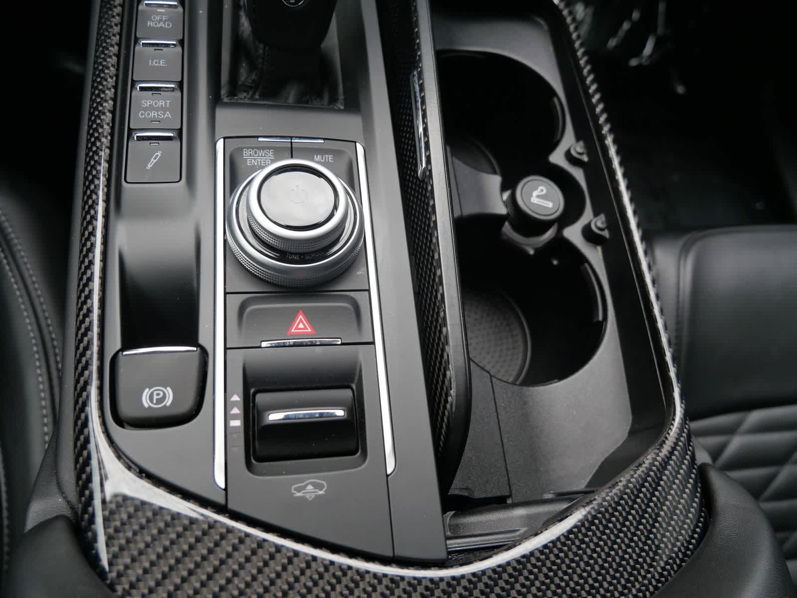 Thumbnail: 2022 Maserati Levante - 14