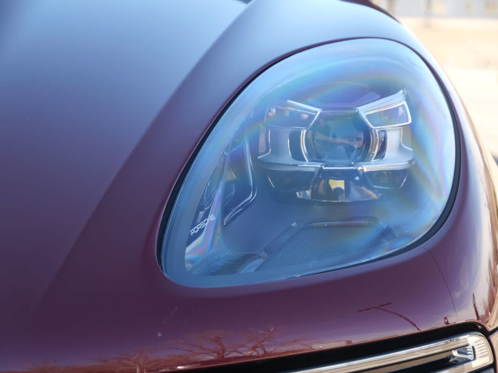 Thumbnail: 2021 Porsche Macan - 6