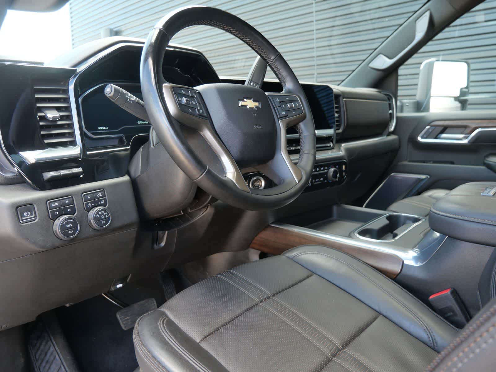 Thumbnail: 2024 Chevrolet Silverado 3500 - 4