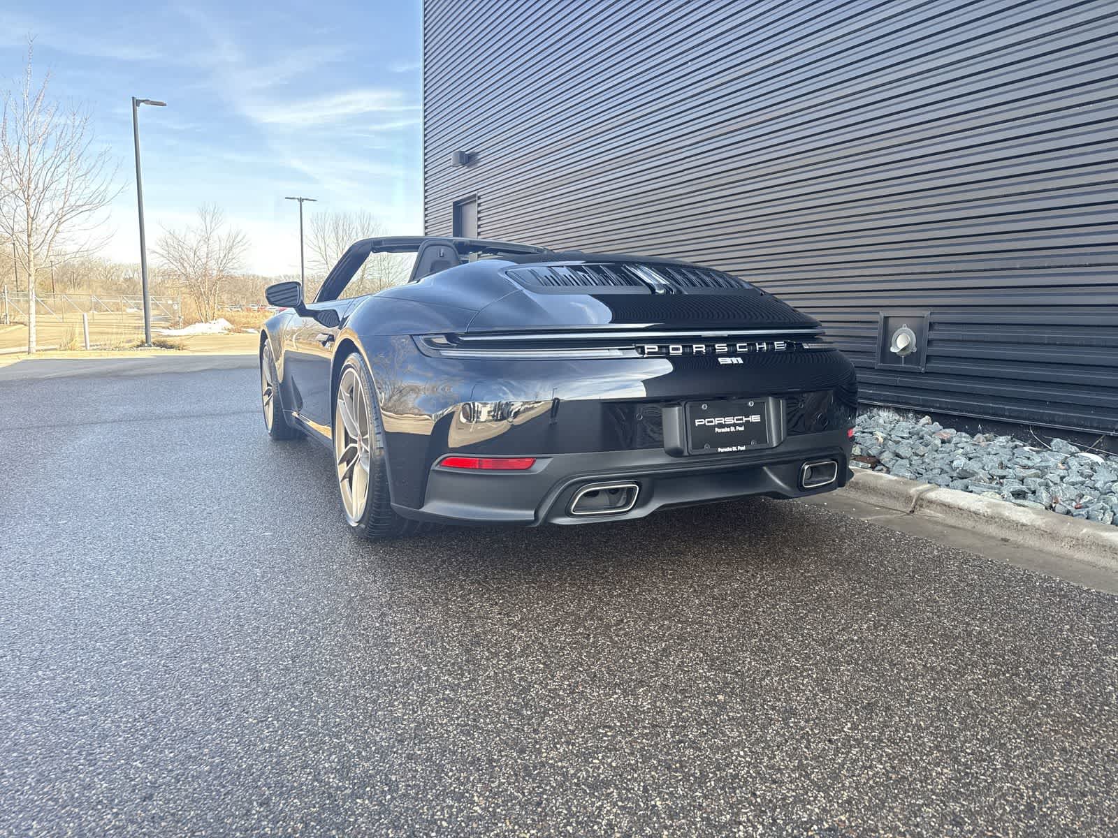 Thumbnail: 2025 Porsche 911 - 3