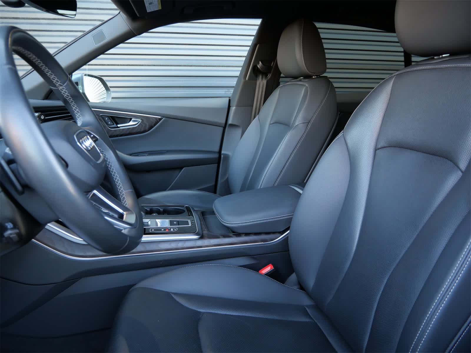 Thumbnail: 2021 Audi Q8 - 5