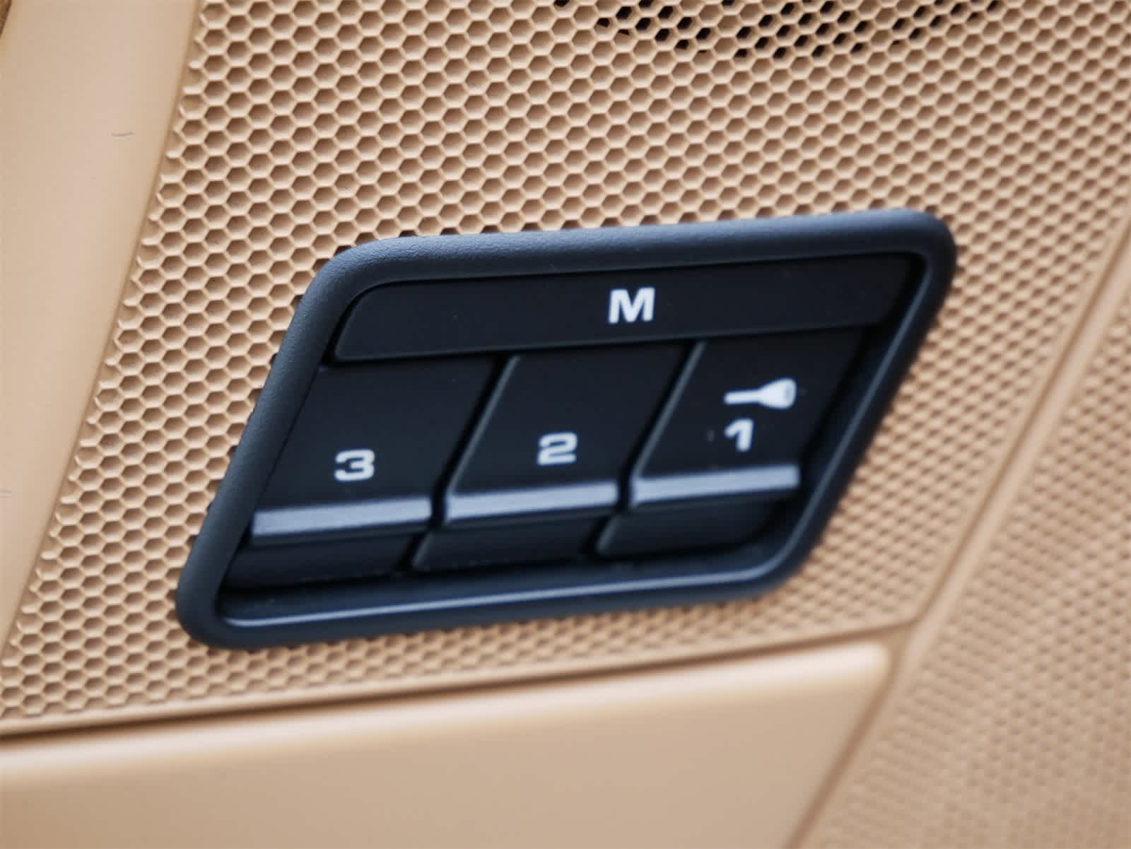 Thumbnail: 2008 Porsche 911 - 9