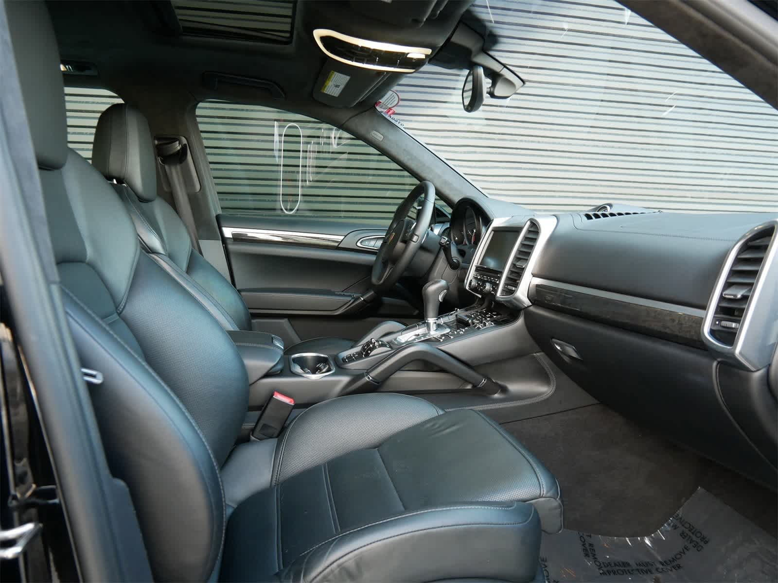 Thumbnail: 2014 Porsche Cayenne - 27