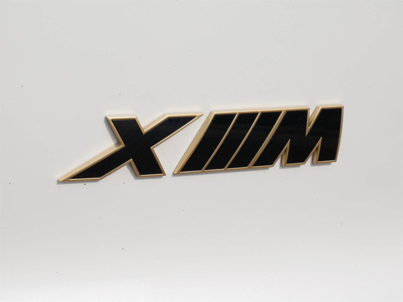 Thumbnail: 2024 BMW XM - 26