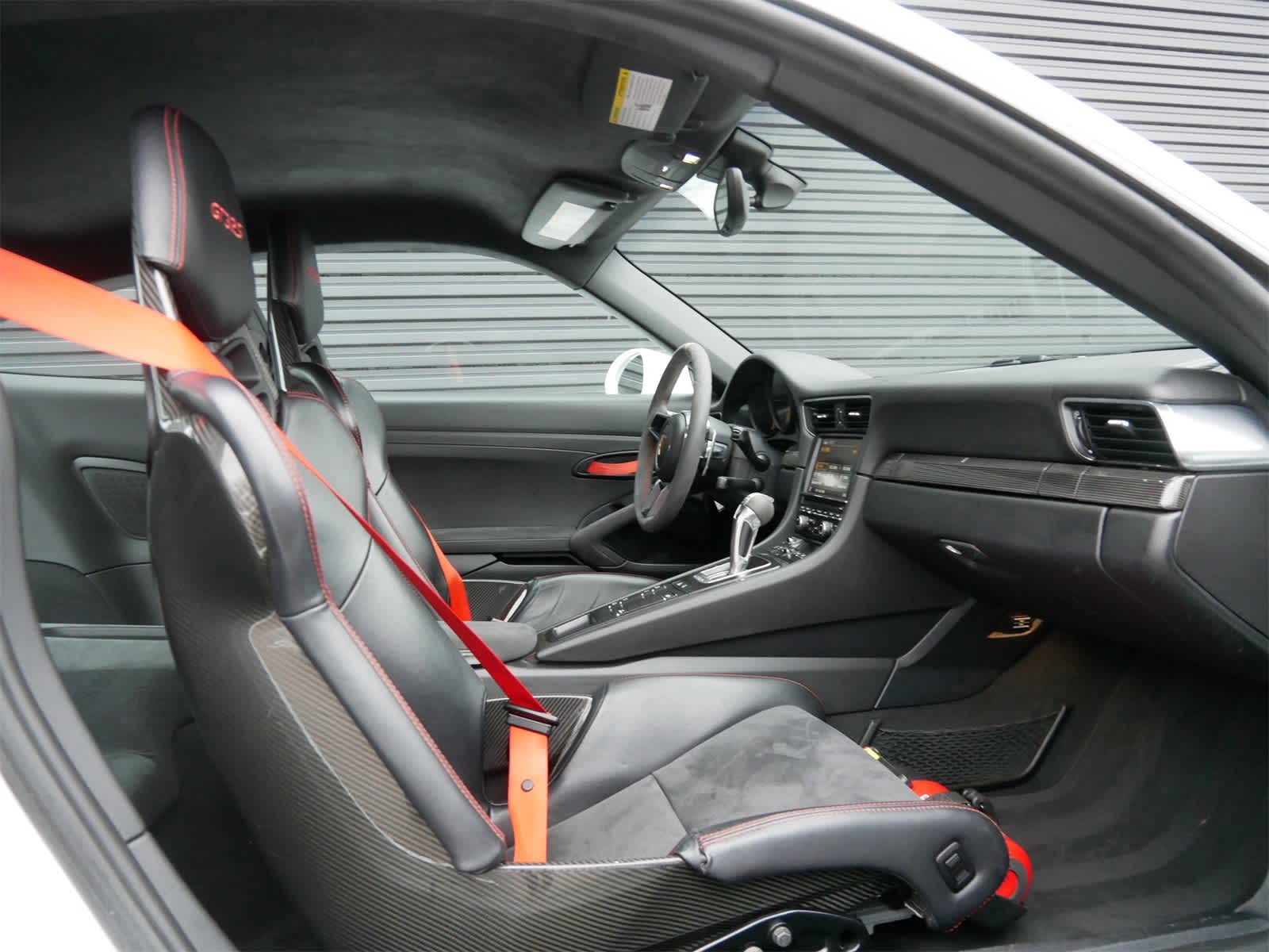 Thumbnail: 2016 Porsche 911 - 26