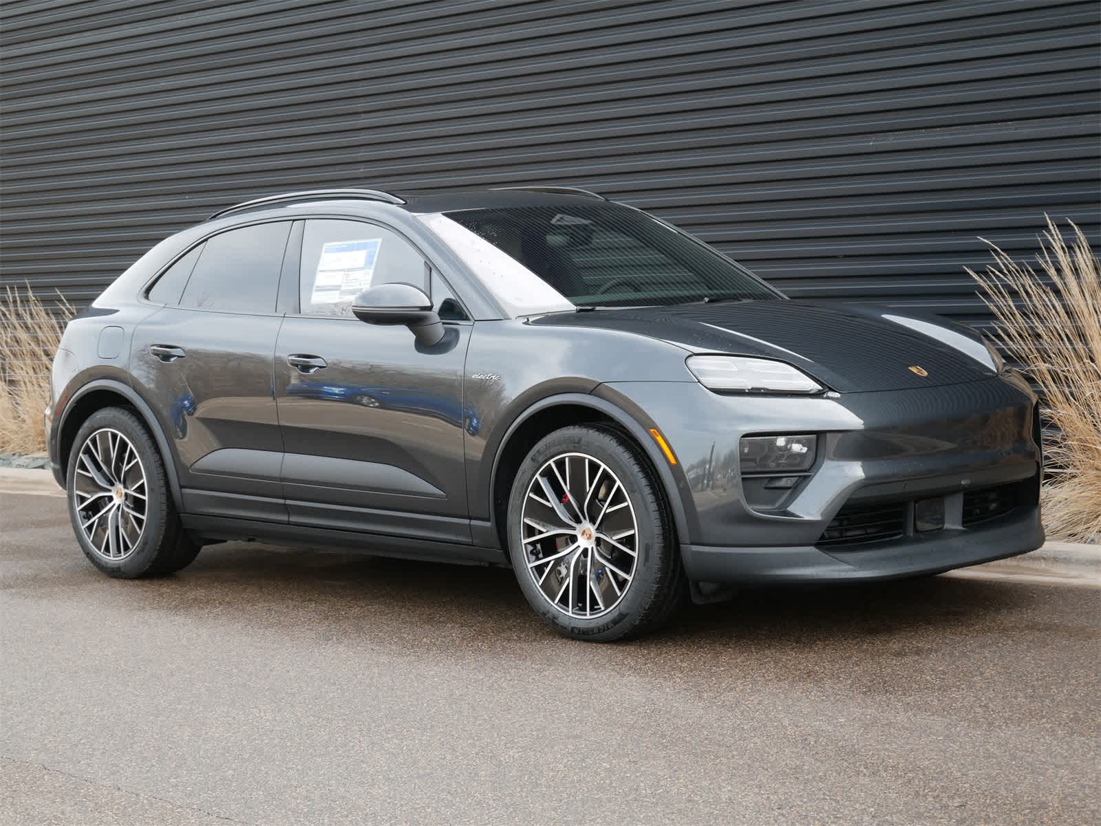 Thumbnail: 2025 Porsche Macan - 26
