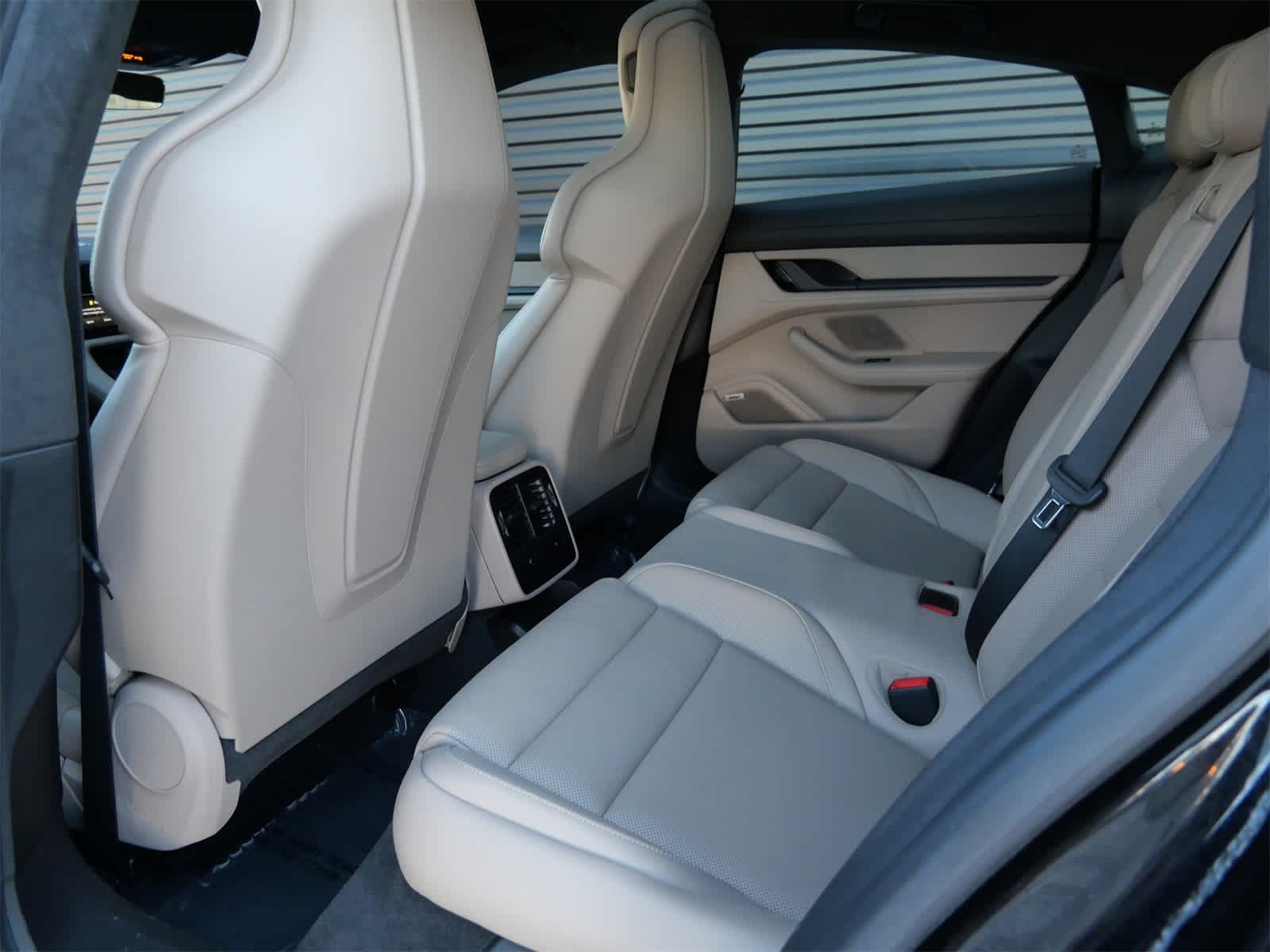 Thumbnail: 2020 Porsche Taycan - 11