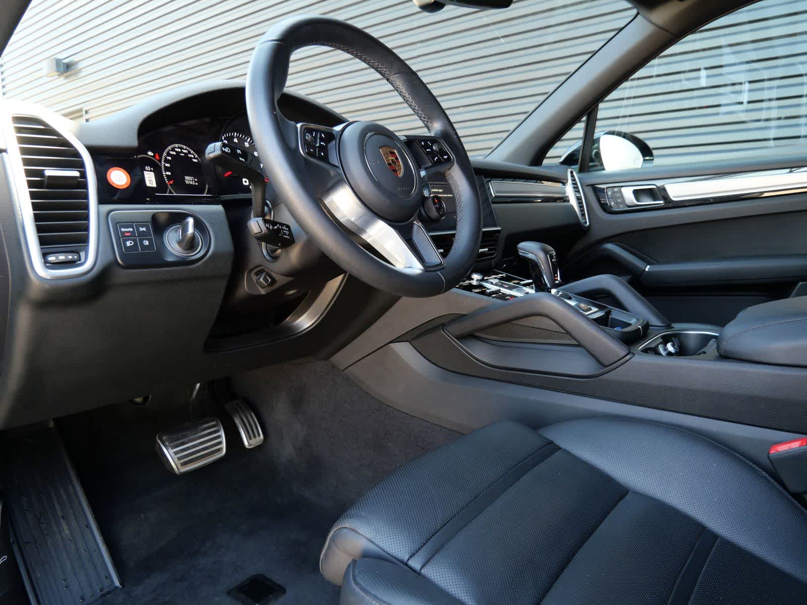 Thumbnail: 2023 Porsche Cayenne - 4