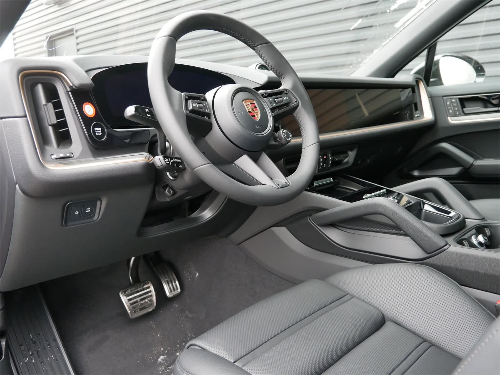 Thumbnail: 2026 Porsche Cayenne - 4