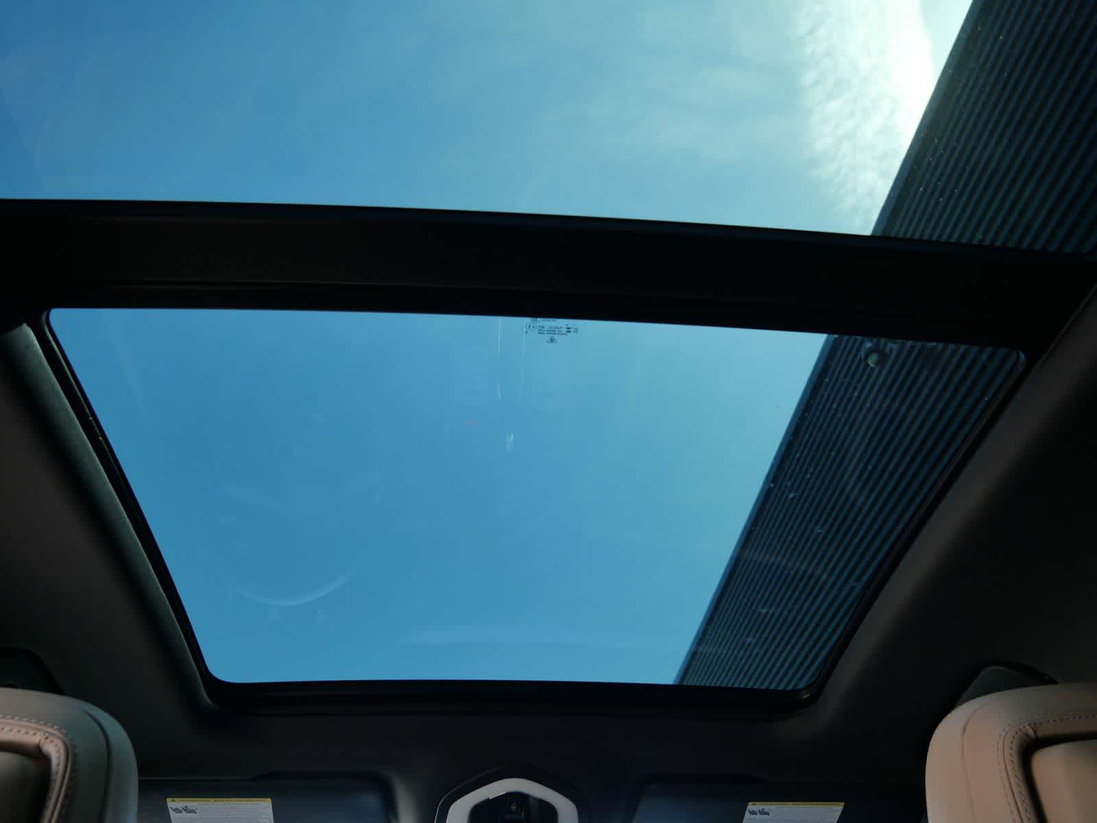 Thumbnail: 2024 Porsche Macan - 14