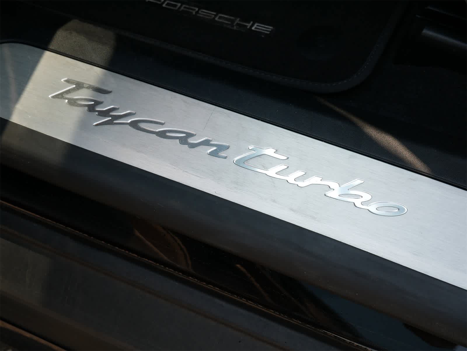 2020 Porsche Taycan Turbo 23
