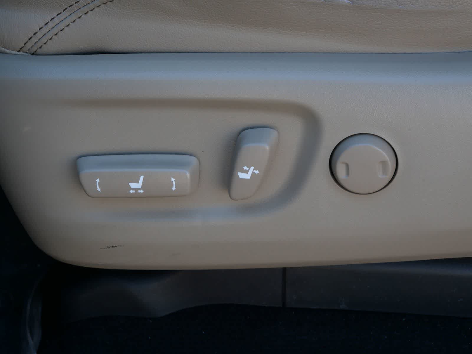 Thumbnail: 2018 Toyota 4Runner - 10