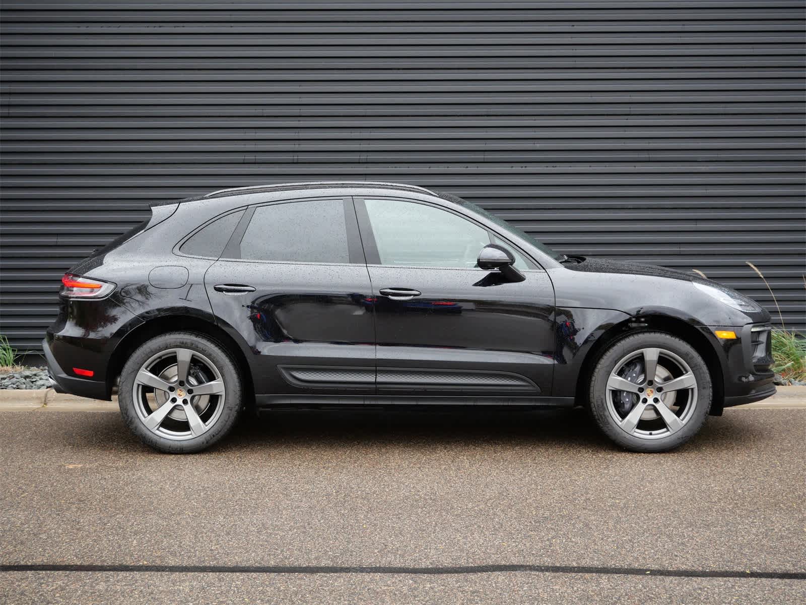 Thumbnail: 2026 Porsche Macan - 25