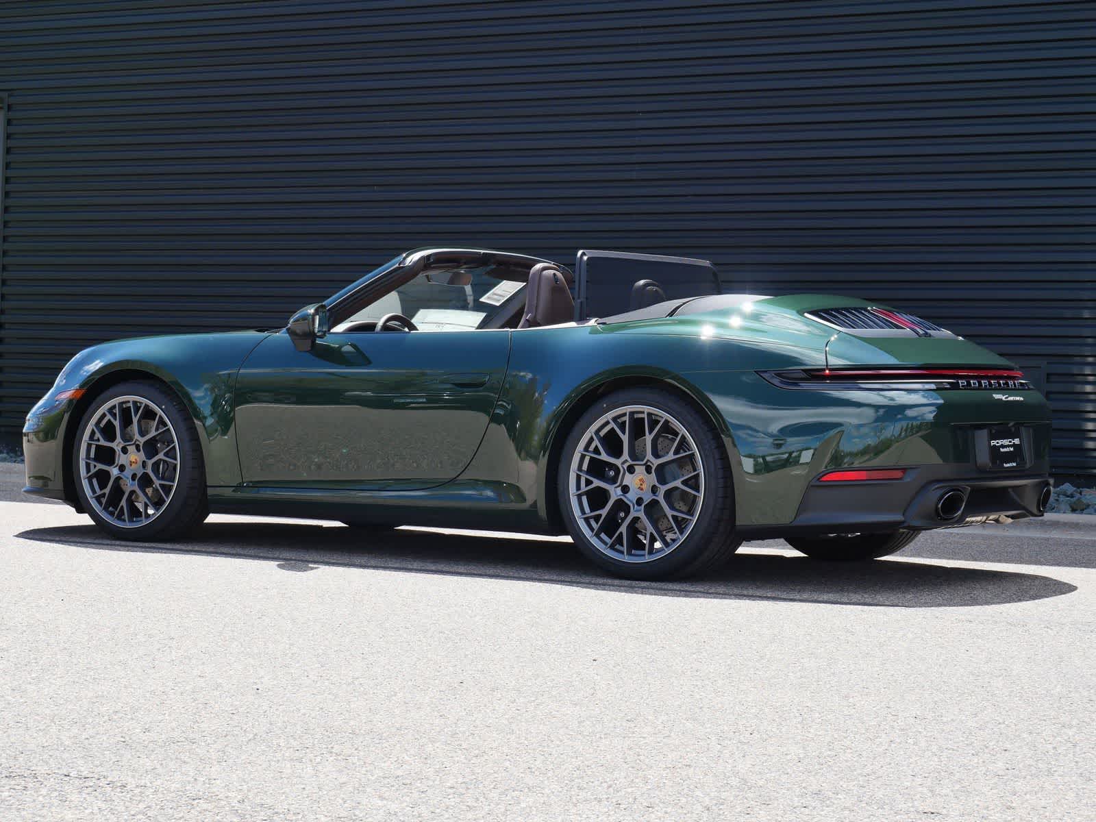 Thumbnail: 2026 Porsche 911 - 3