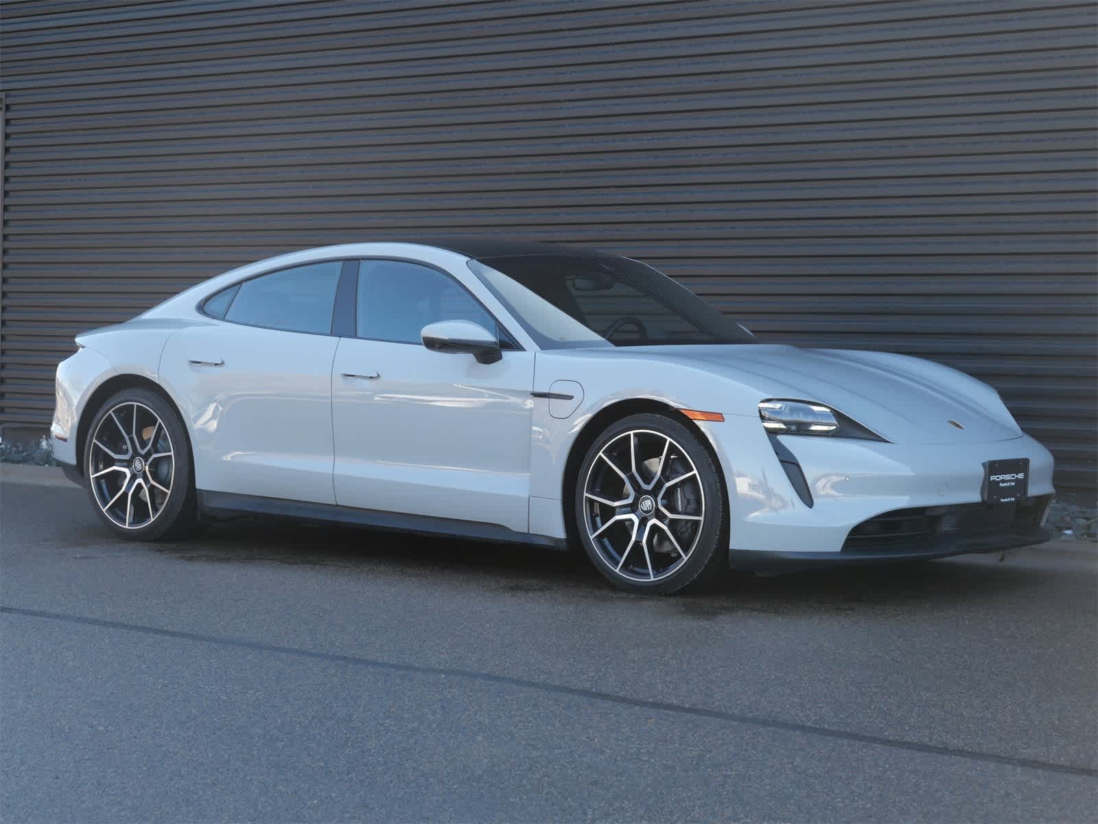 Thumbnail: 2024 Porsche Taycan - 27