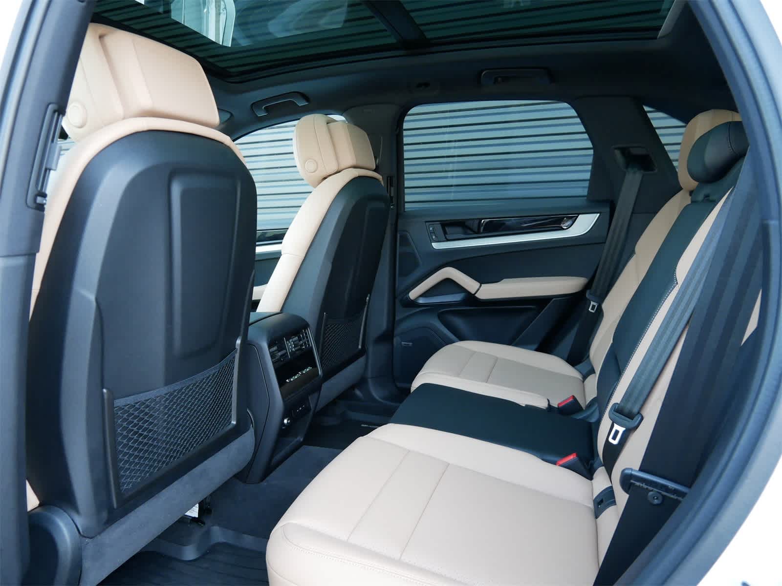 Thumbnail: 2025 Porsche Cayenne - 11