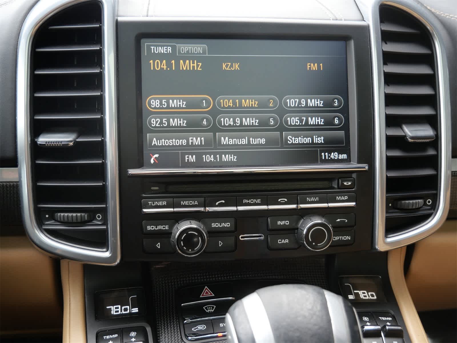 Thumbnail: 2014 Porsche Cayenne - 26