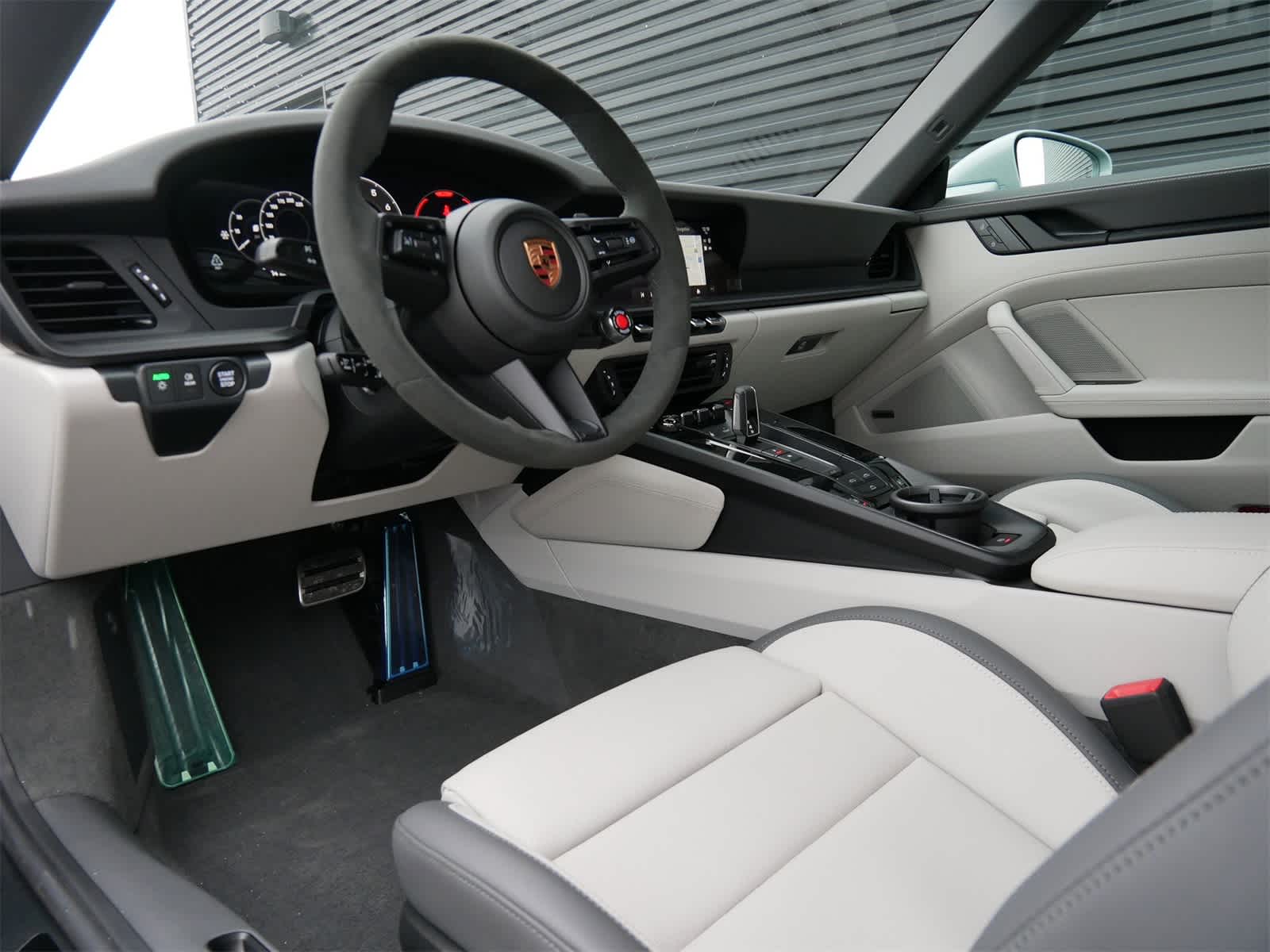 Thumbnail: 2026 Porsche 911 - 4