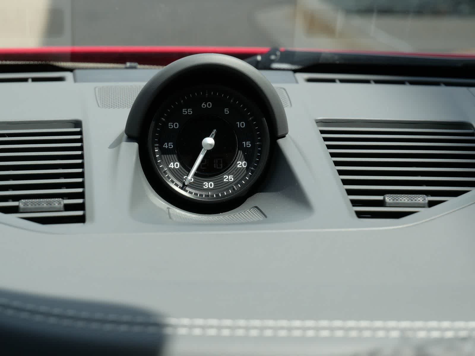 Thumbnail: 2025 Porsche 911 - 23