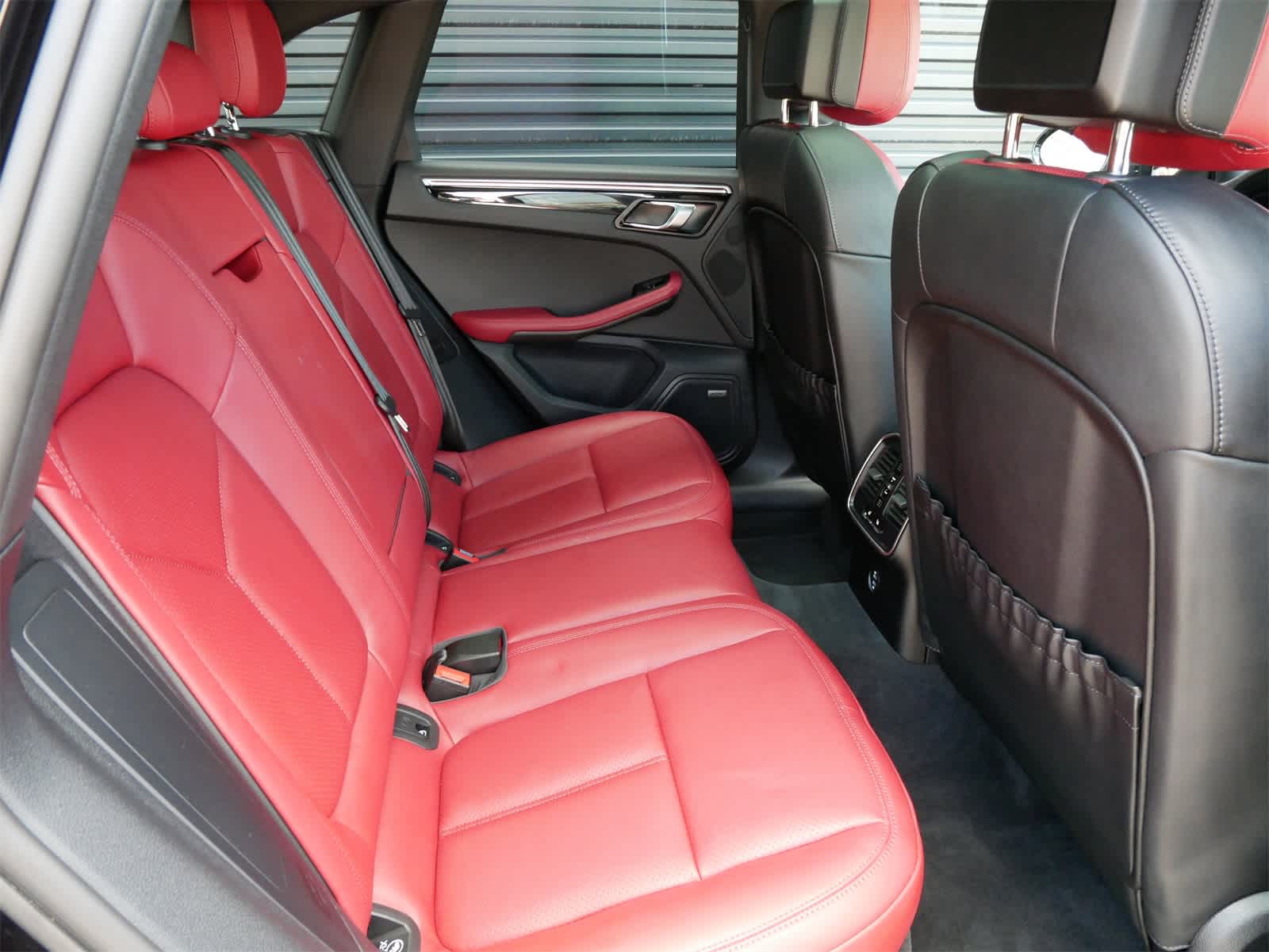 2024 Porsche Macan Base 28