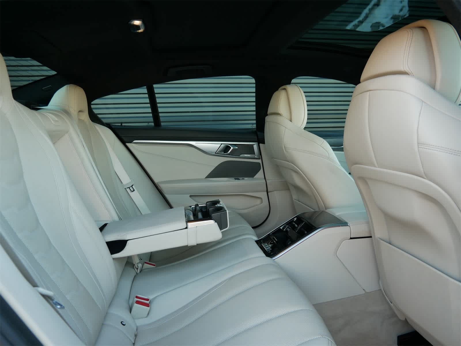 Thumbnail: 2021 BMW 8 Series - 27