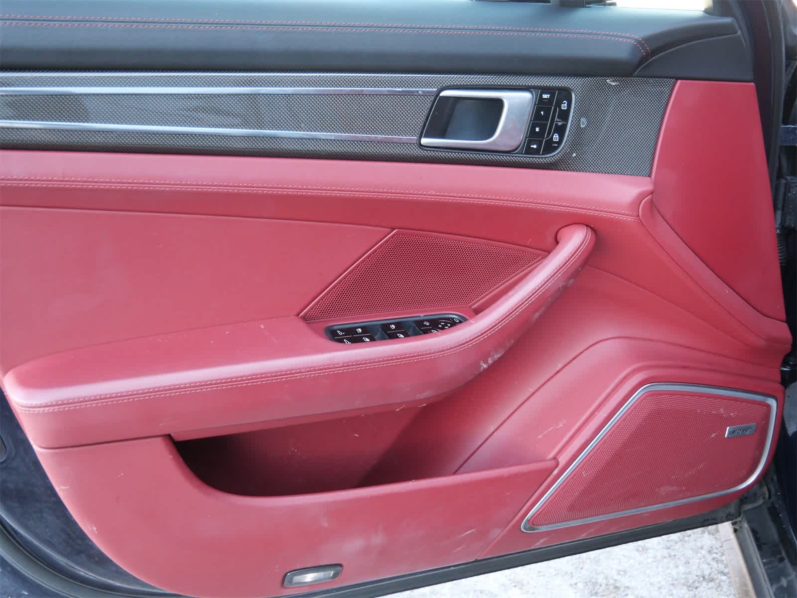 Thumbnail: 2020 Porsche Panamera - 9