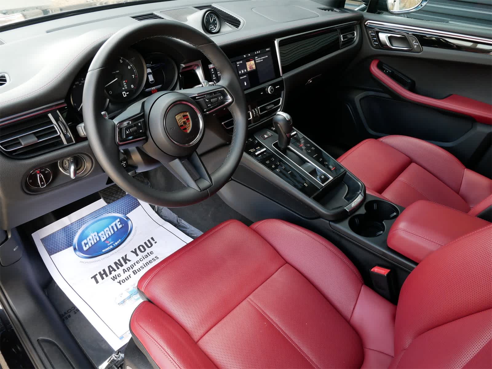 2024 Porsche Macan Base 4