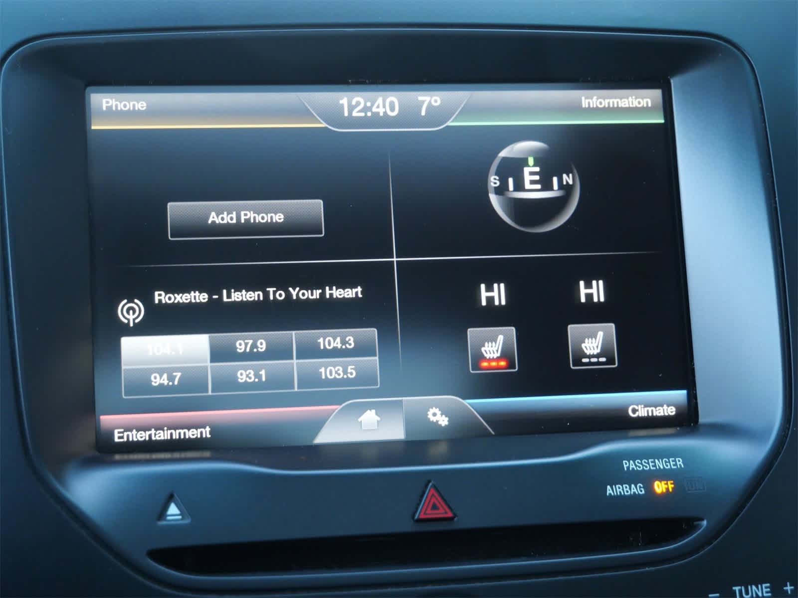 Thumbnail: 2015 Ford Explorer - 21