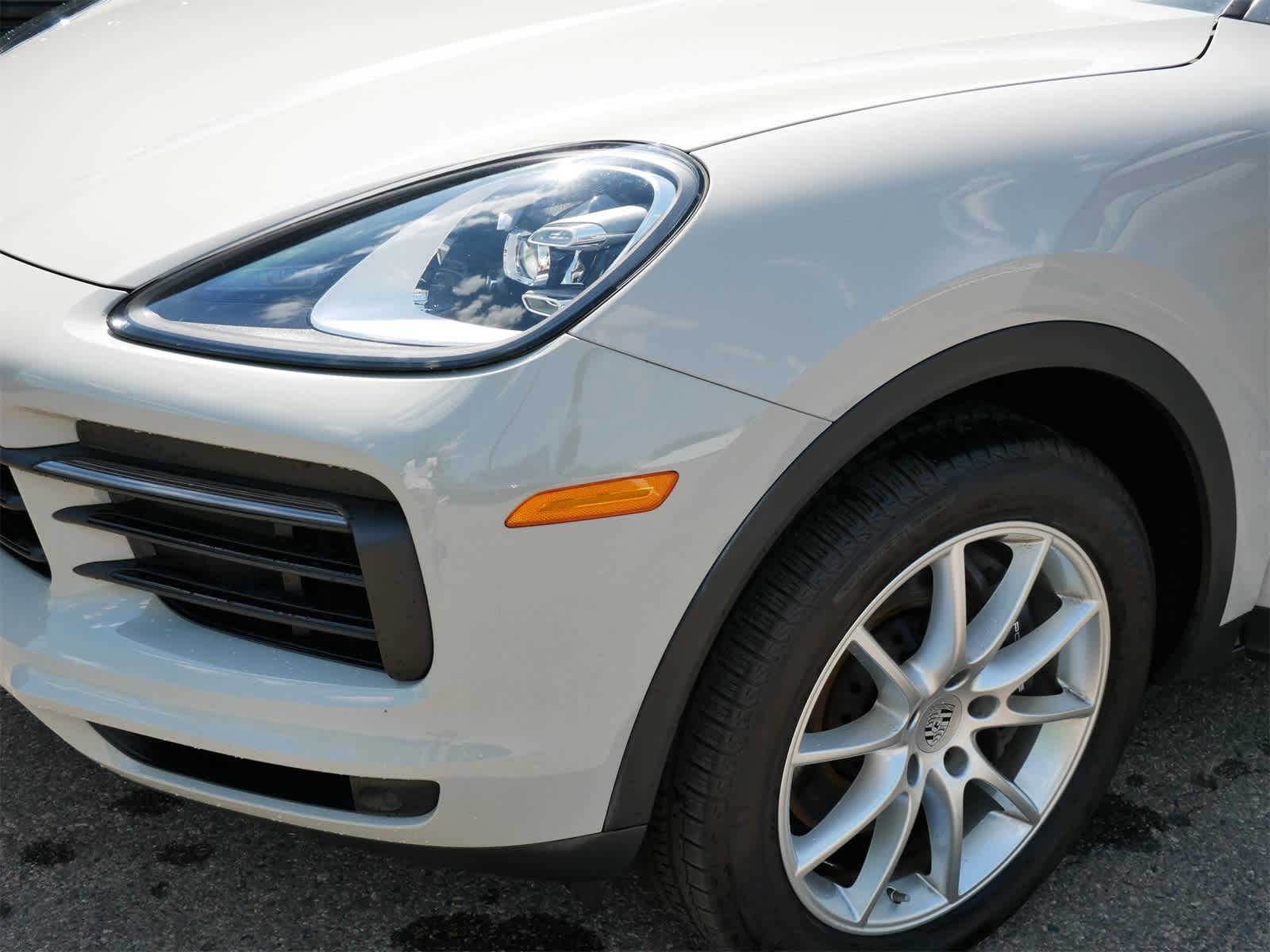 2022 Porsche Cayenne Base 6