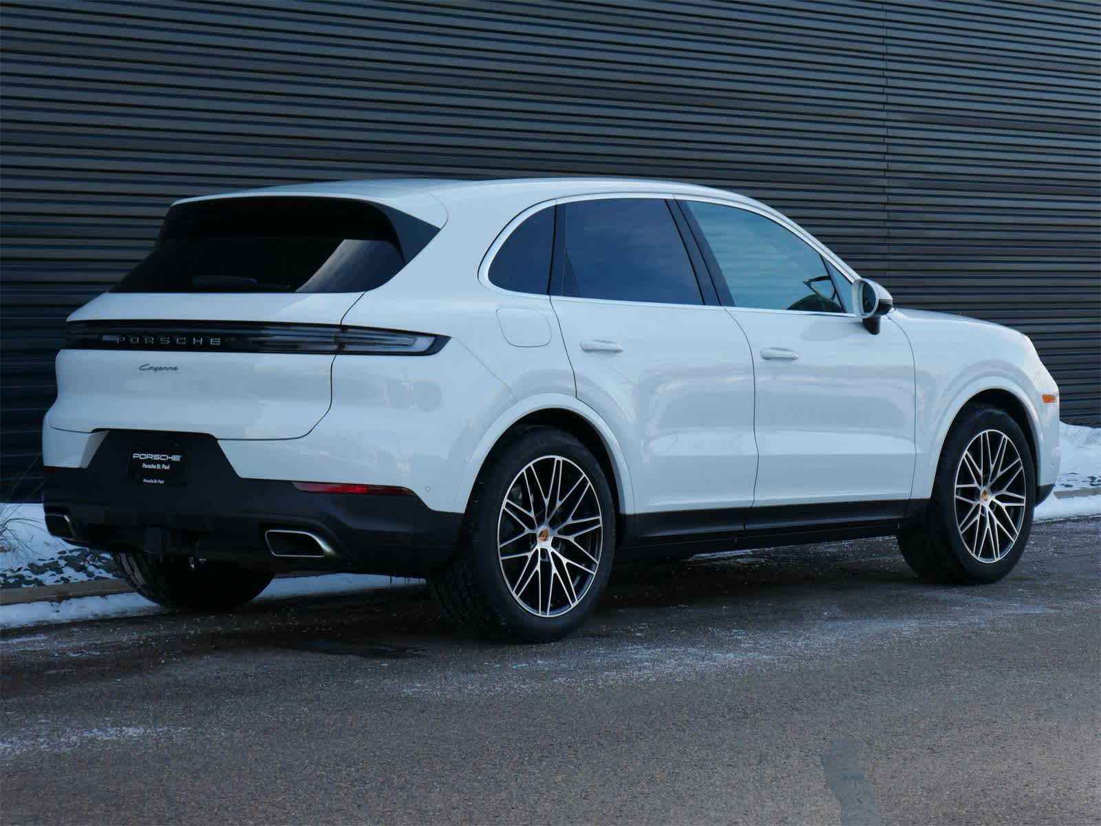 Thumbnail: 2025 Porsche Cayenne - 26