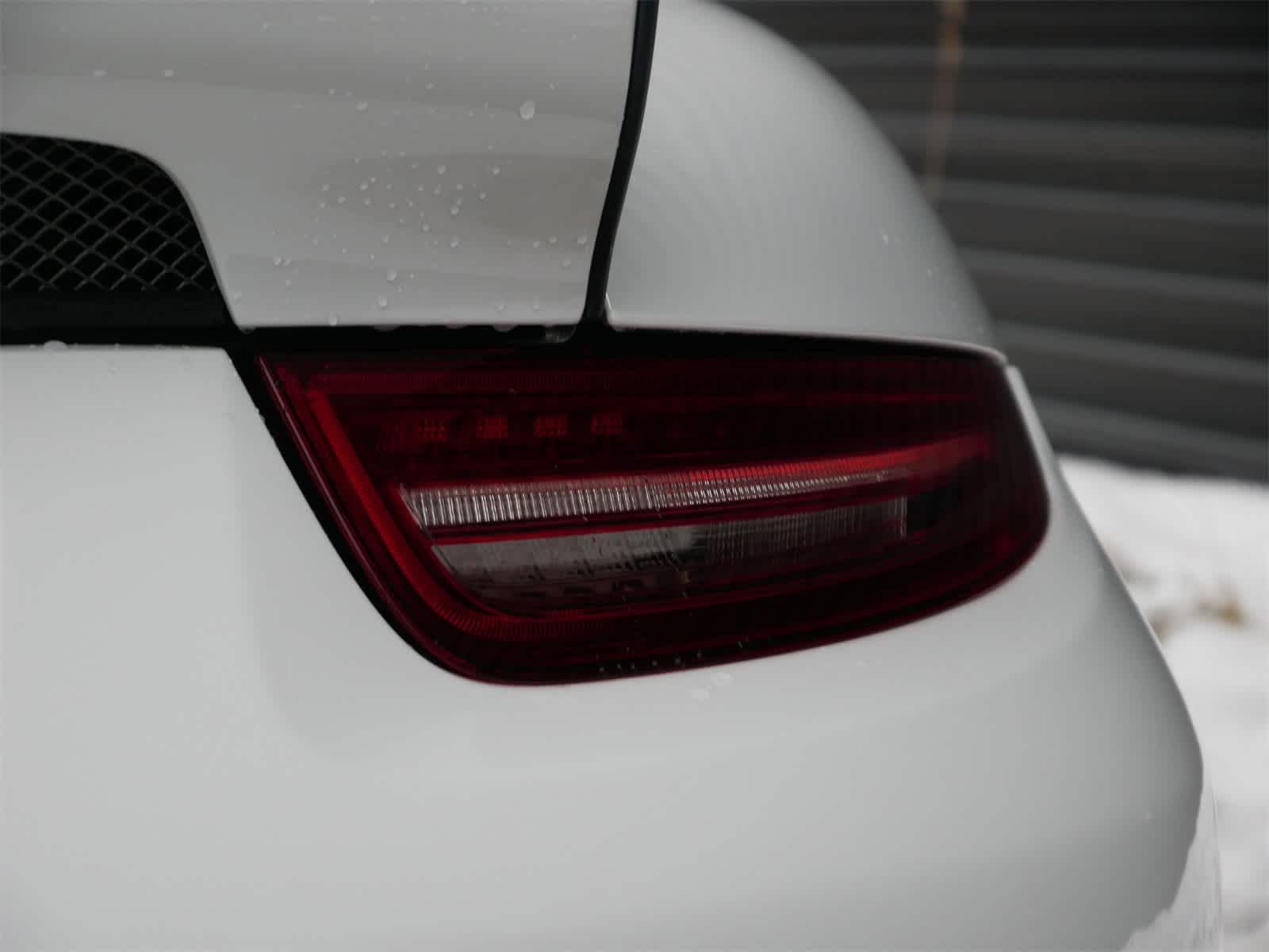 Thumbnail: 2016 Porsche 911 - 8