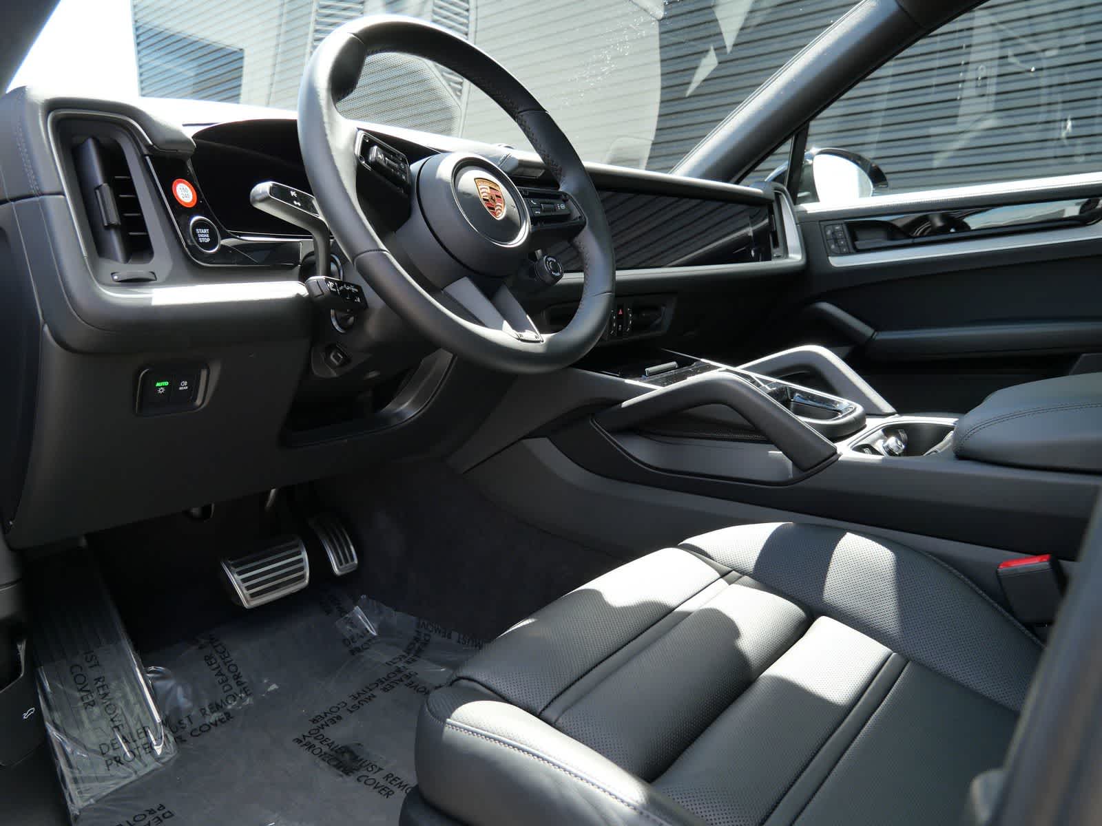 Thumbnail: 2026 Porsche Cayenne - 4