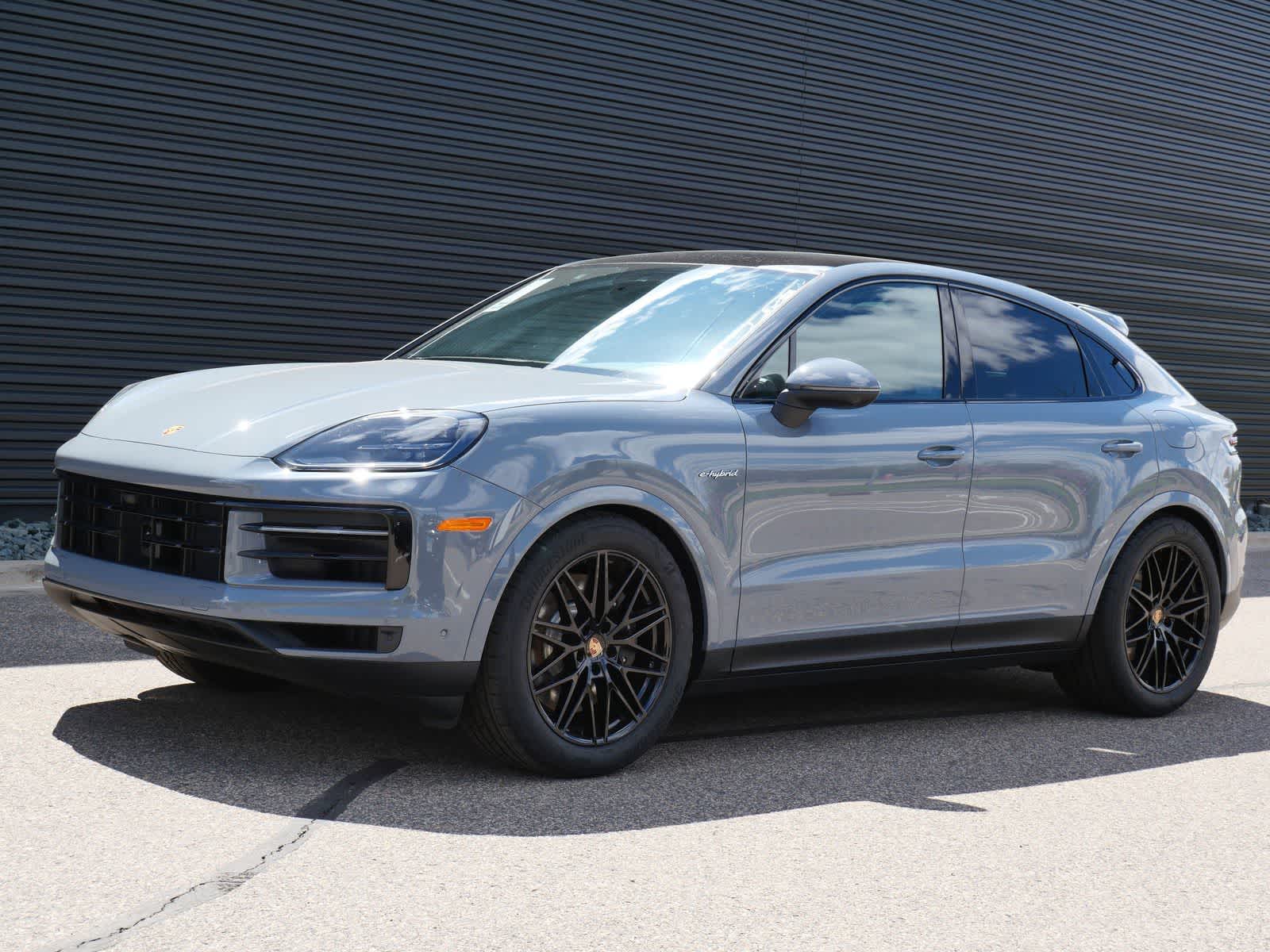 Thumbnail: 2026 Porsche Cayenne - 1