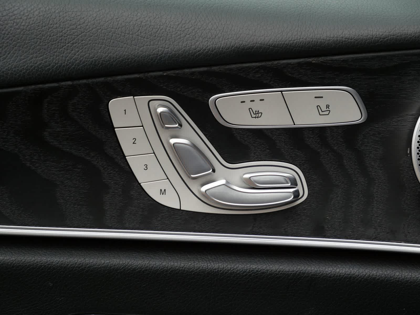 Thumbnail: 2017 Mercedes-Benz E-Class - 10