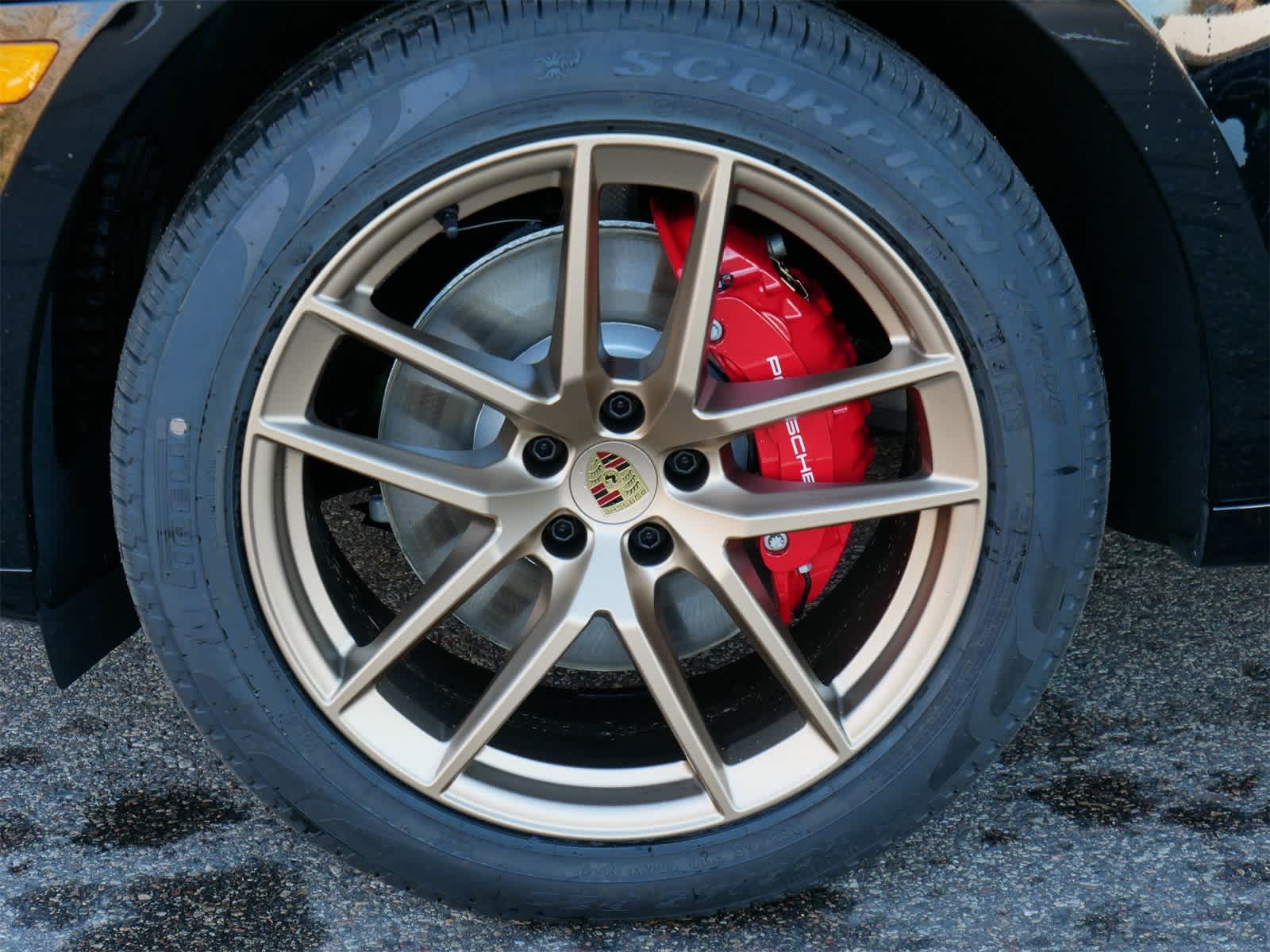 Thumbnail: 2026 Porsche Macan - 7