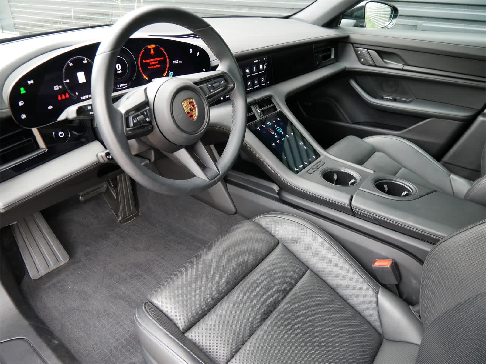 Thumbnail: 2023 Porsche Taycan - 4