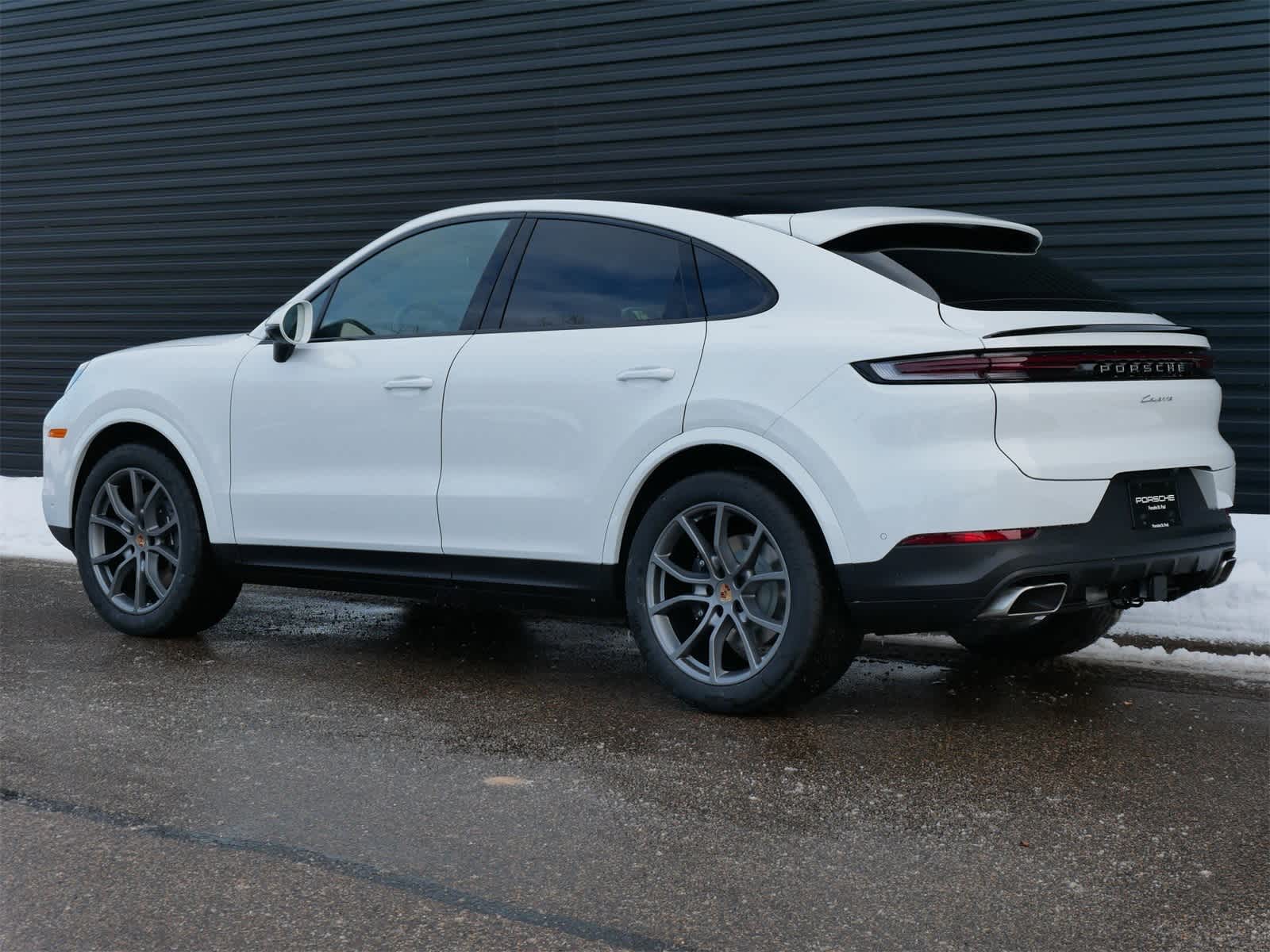 Thumbnail: 2026 Porsche Cayenne - 3
